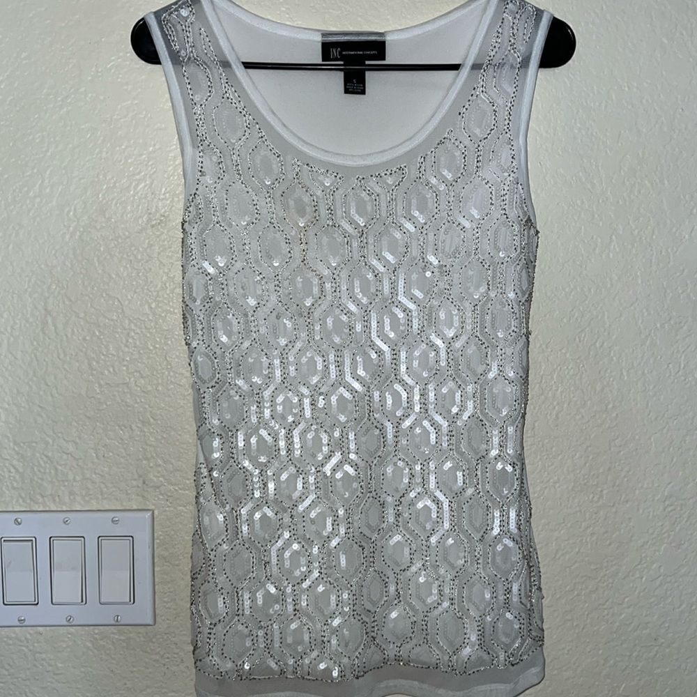 I.N.C. INTERNATIONAL CONCEPTS BEADED LADIES TOP- size SMALL-NWOTs